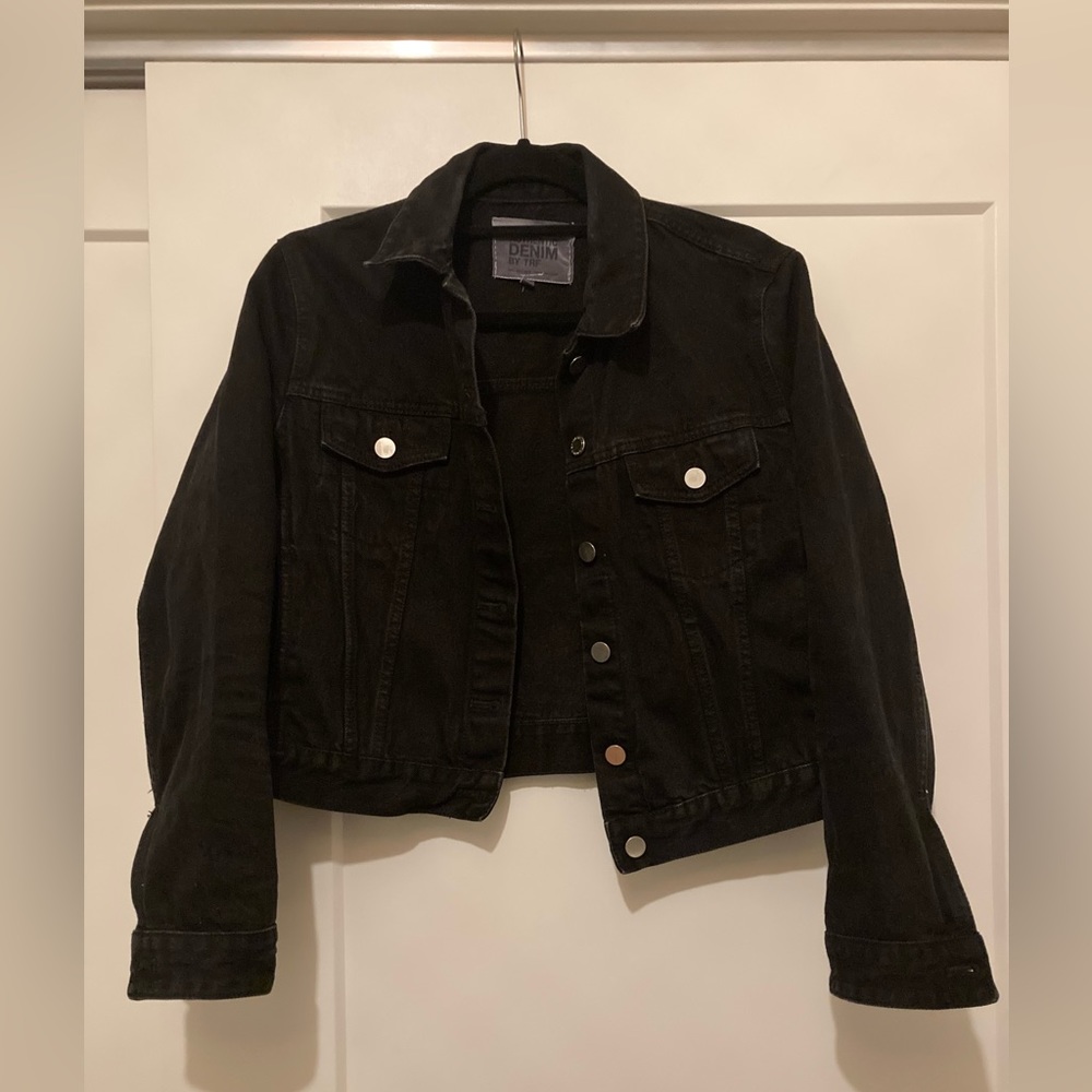 Cropped Black Denim Jacket